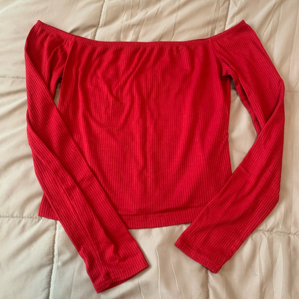 Mossimo Red Off-the-Shoulder Long Sleeve, size S